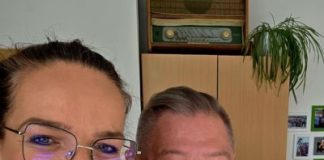 Prisluhnite radijskemu javljanju v živo
